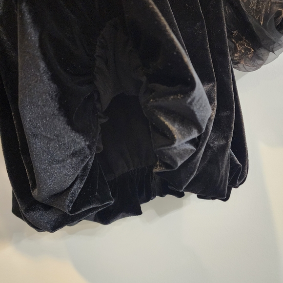 MAEVE By Anthropologie Puff-Sleeve Velvet Blouse Women's Size Medium M Black - Picture 3 of 10